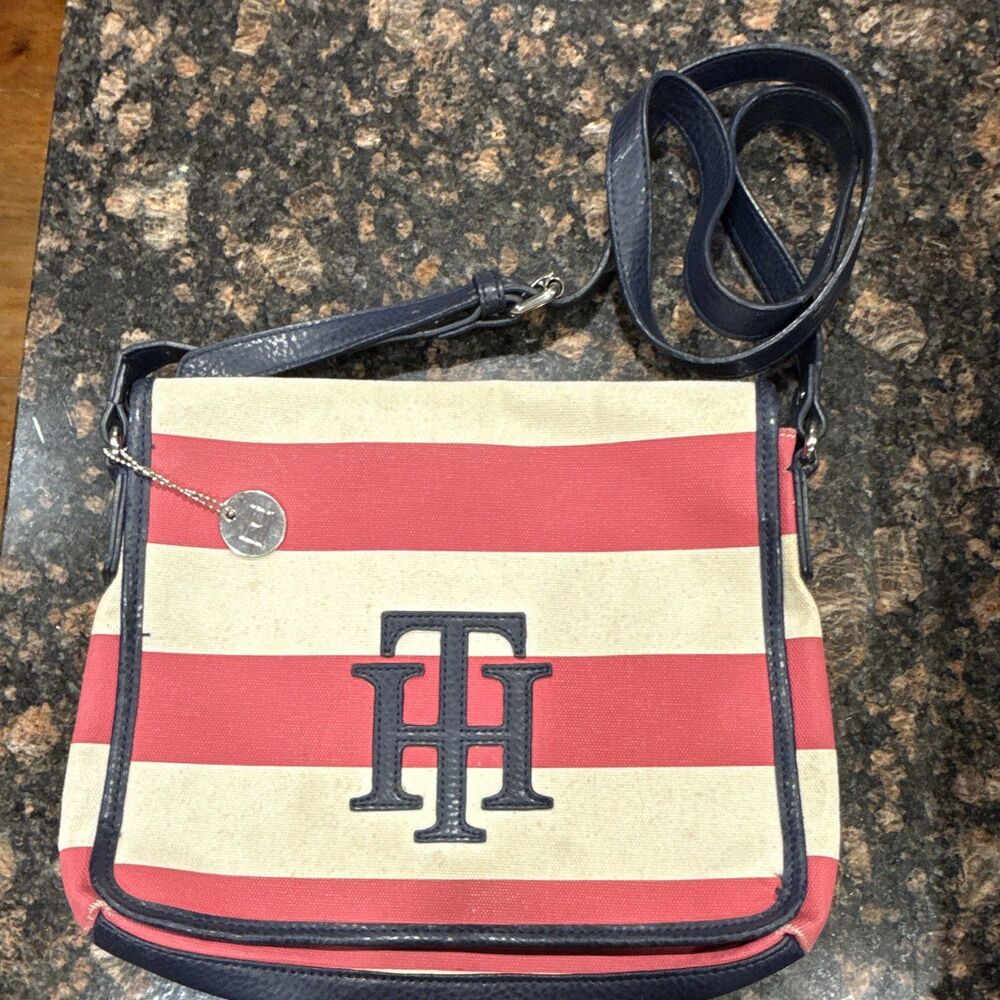 Tommy Hilfiger Small Striped Canvas Crossbody pink/cream/Blue Zip Charm